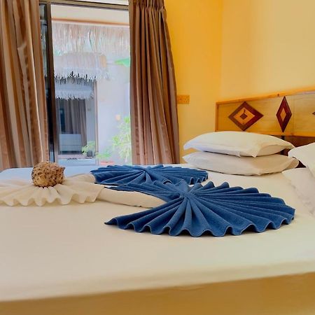 Siesta Beach Hotel Maafushi Eksteriør billede