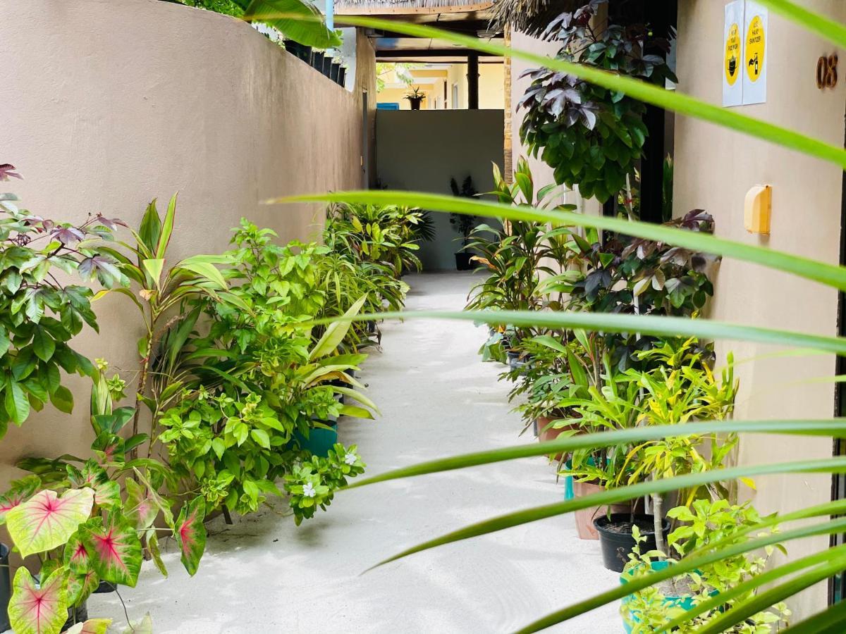 Siesta Beach Hotel Maafushi Eksteriør billede