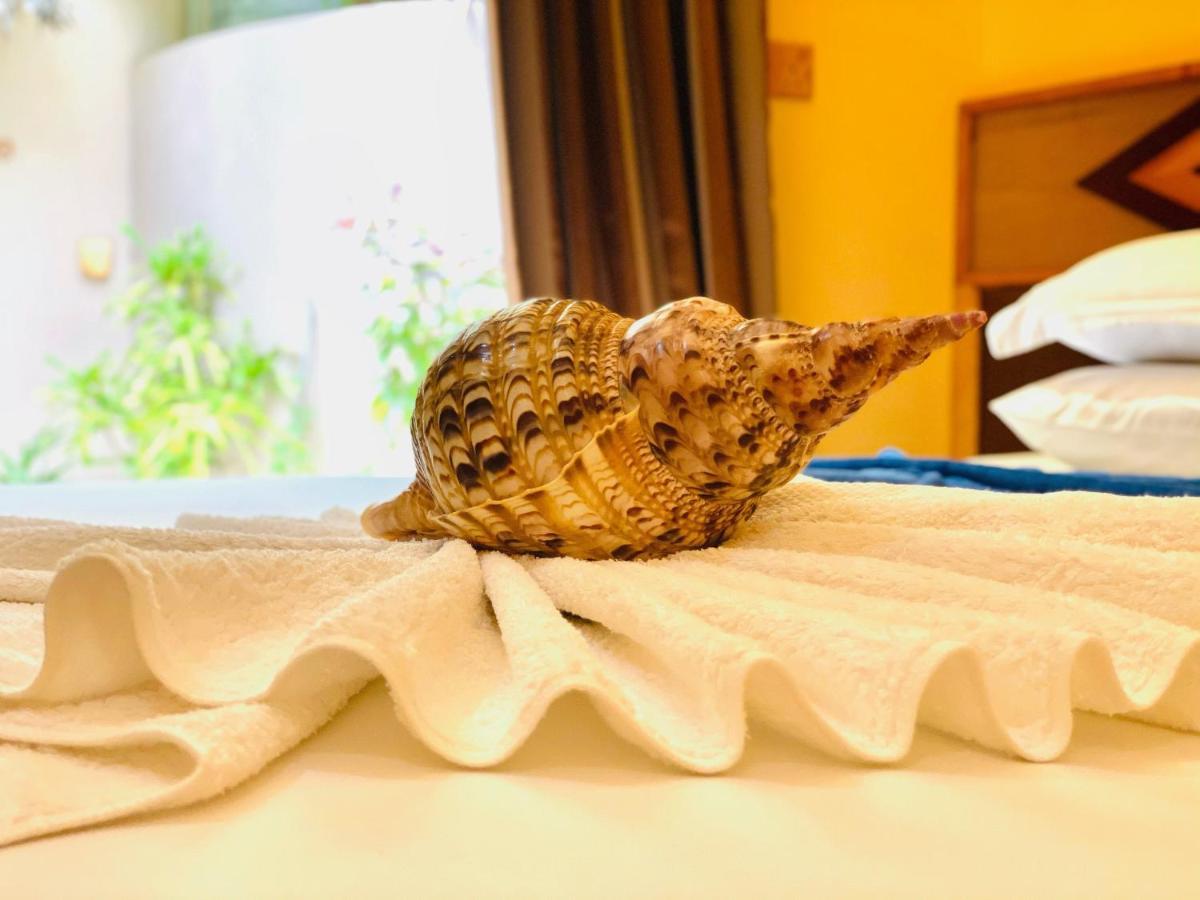 Siesta Beach Hotel Maafushi Eksteriør billede