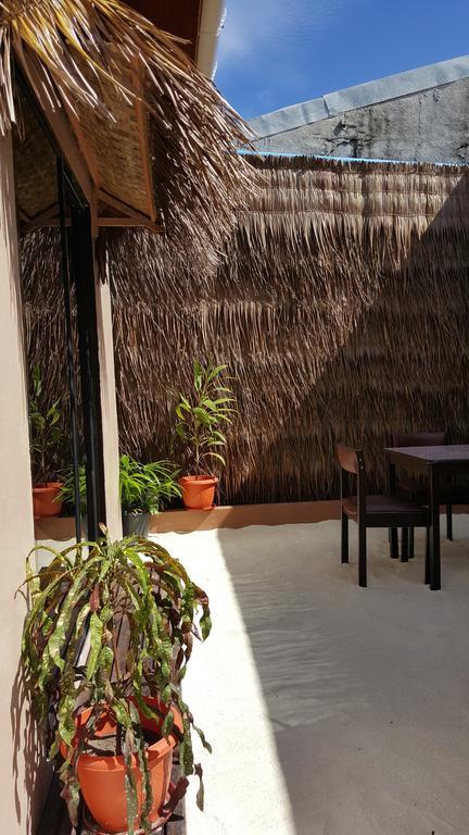 Siesta Beach Hotel Maafushi Eksteriør billede