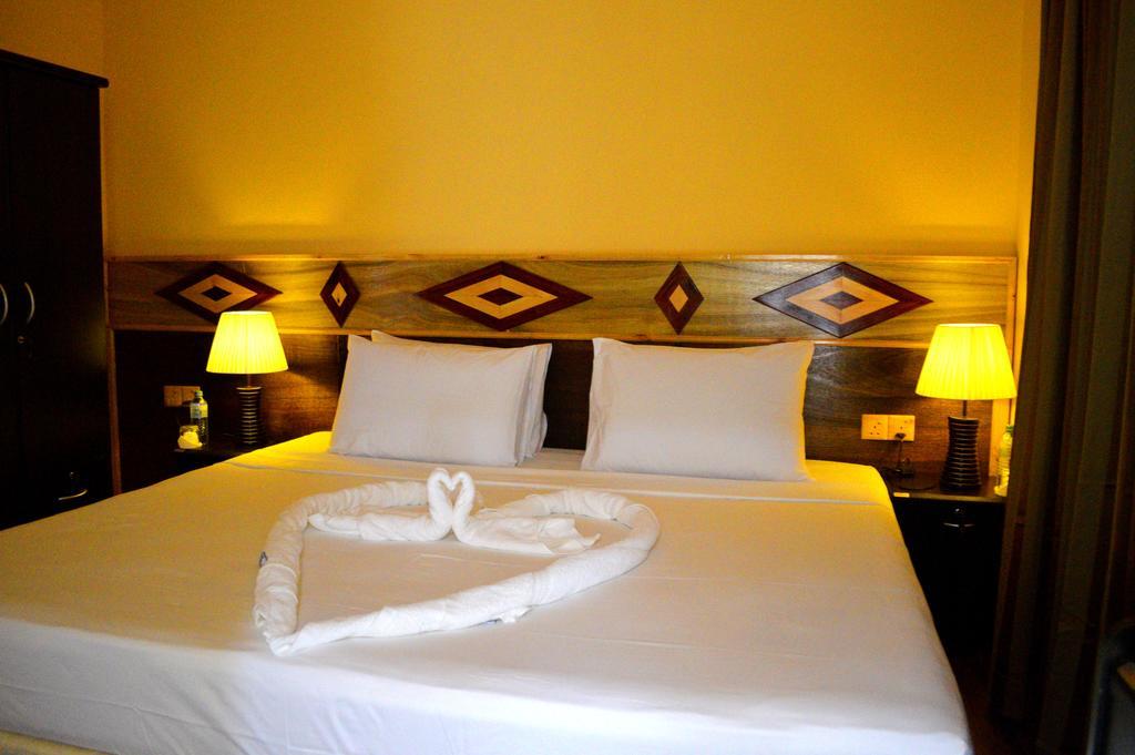 Siesta Beach Hotel Maafushi Eksteriør billede
