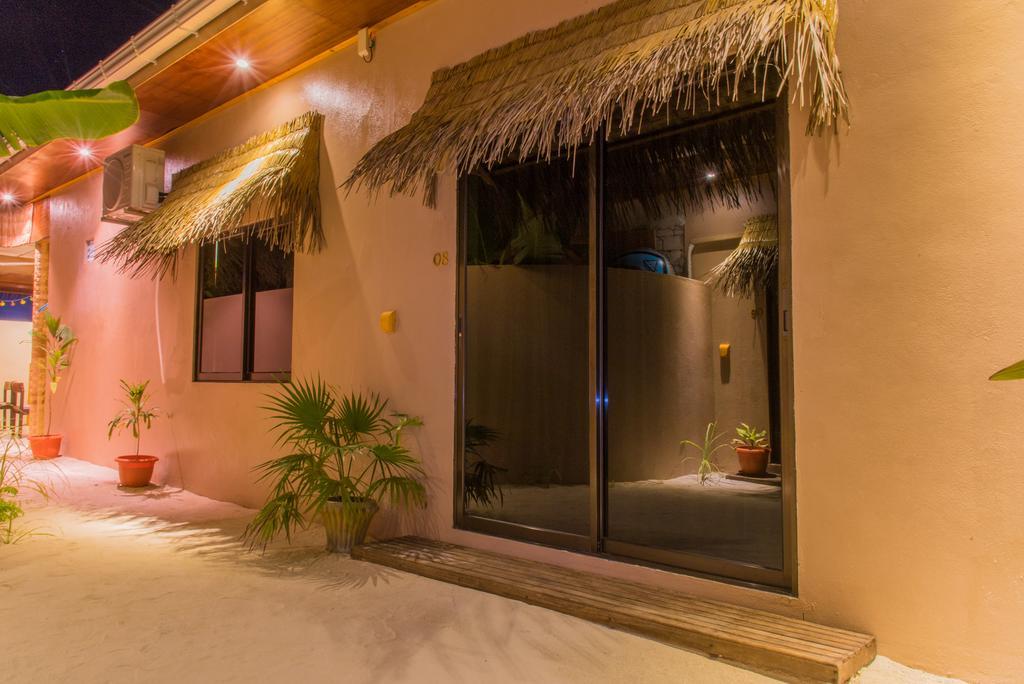 Siesta Beach Hotel Maafushi Eksteriør billede