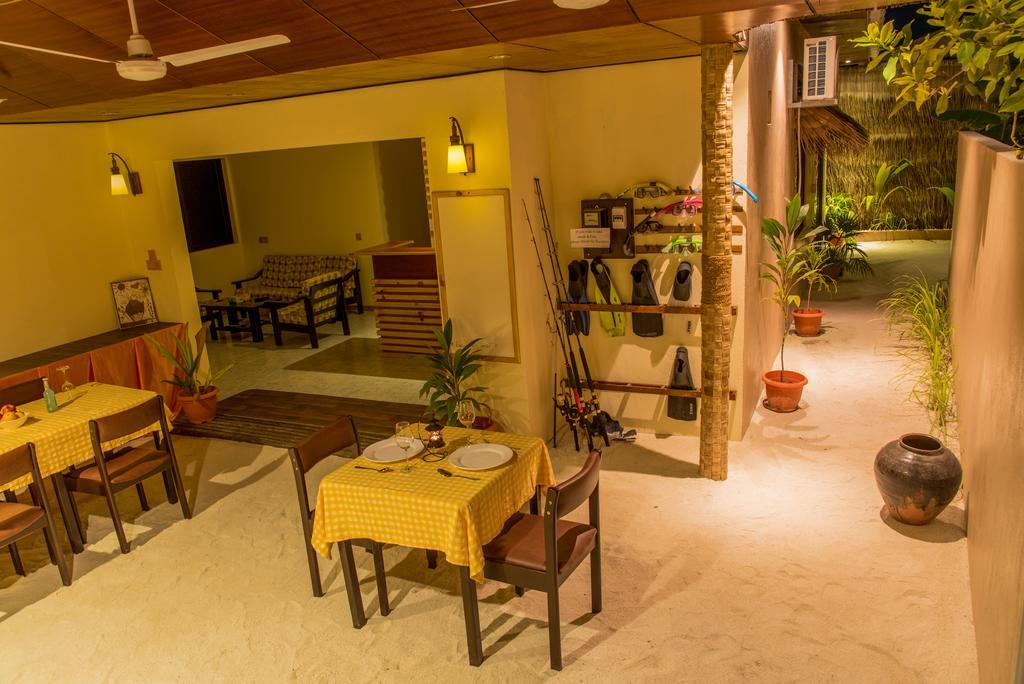 Siesta Beach Hotel Maafushi Eksteriør billede